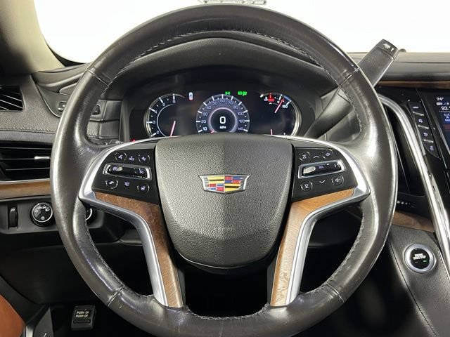 Used 2018 Cadillac Escalade Luxury AWD/4WD image 15