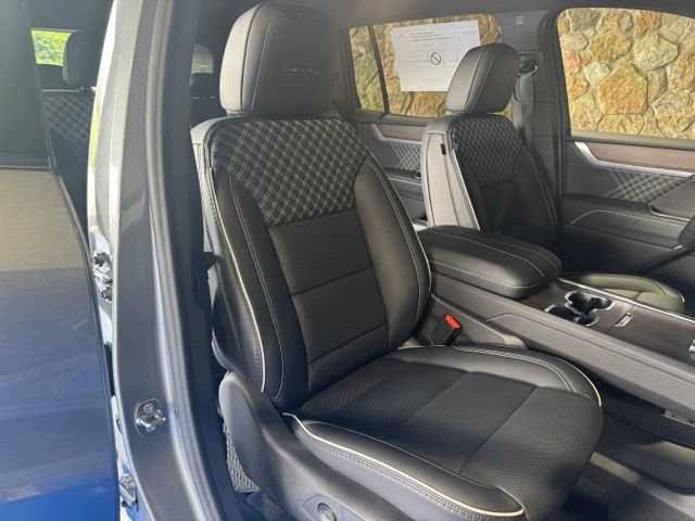 New 2027 GMC Acadia Denali w/ LPO, Floor Liner Package AWD/4WD image 24