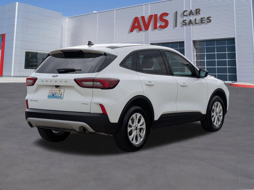 Used 2025 Ford Escape Active AWD/4WD image 6