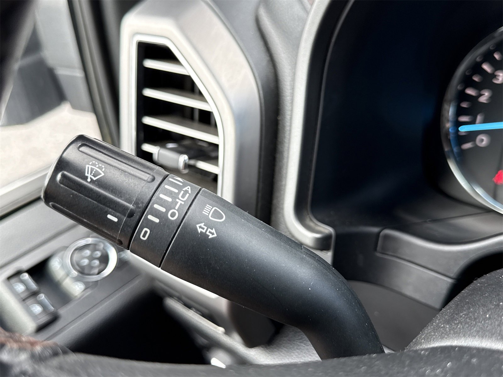 Used 2019 Ford F150 Platinum image 23