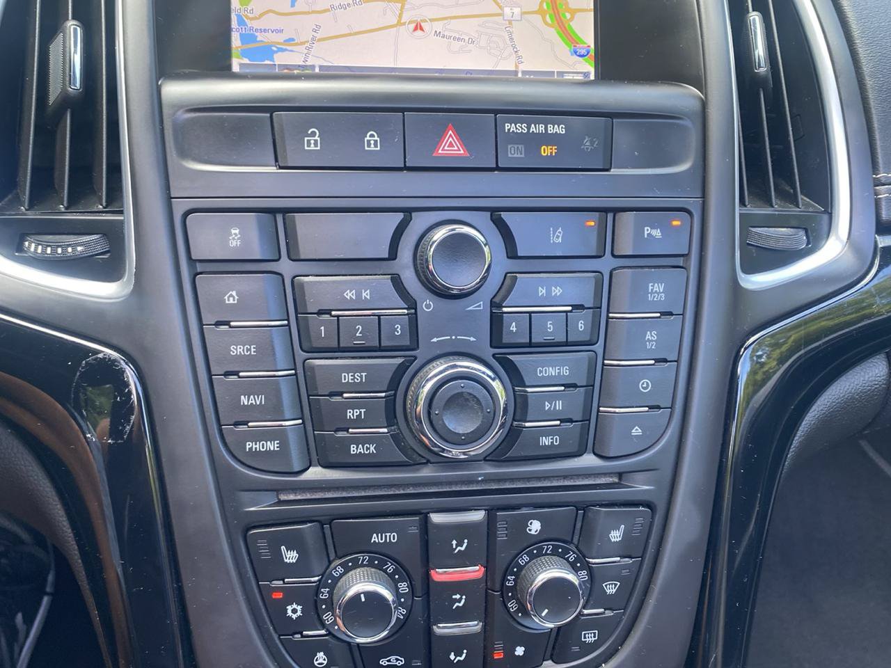 Used 2019 Buick Cascada Premium FWD image 16