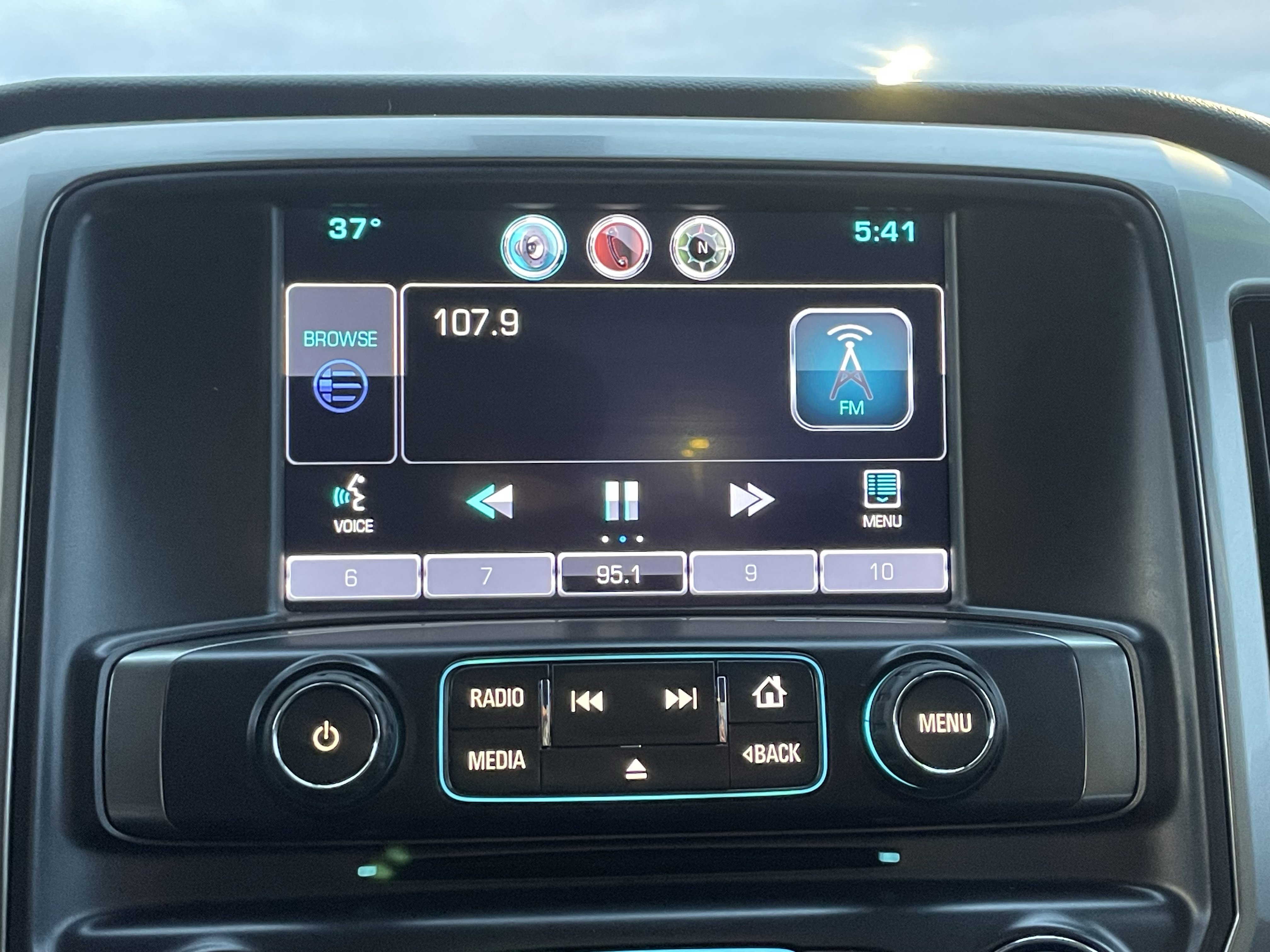 Used 2015 Chevrolet Silverado 1500 LT w/ All Star Edition image 24