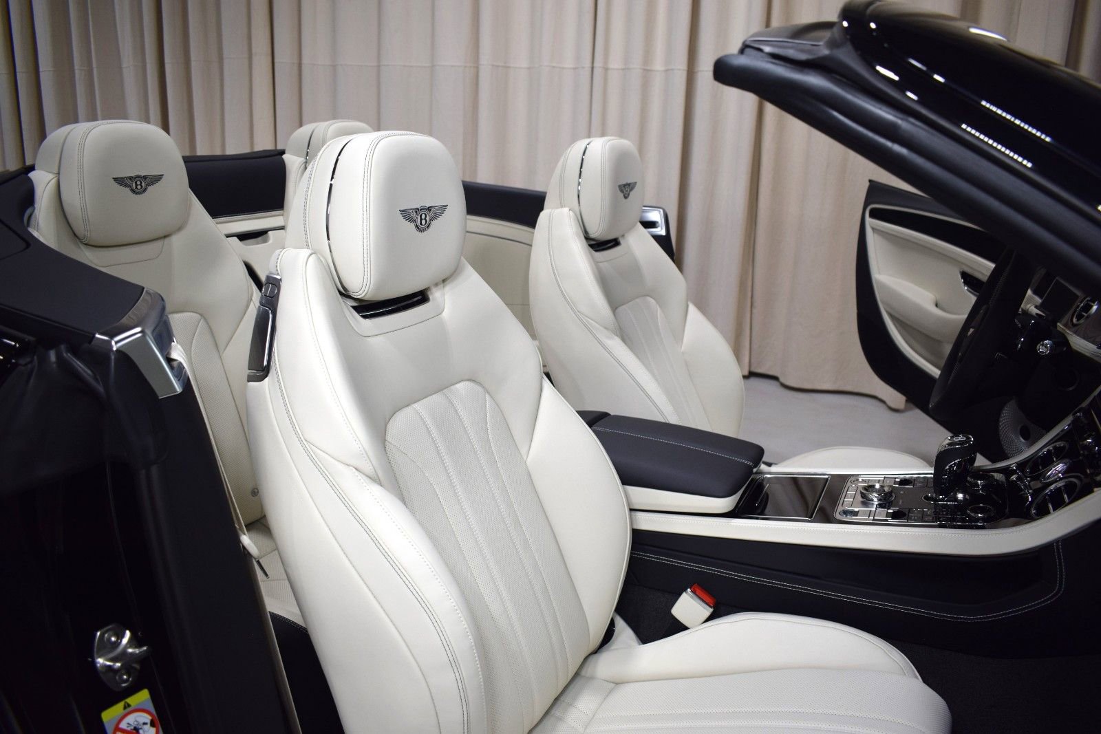 New 2025 Bentley Continental GTC AWD/4WD image 23