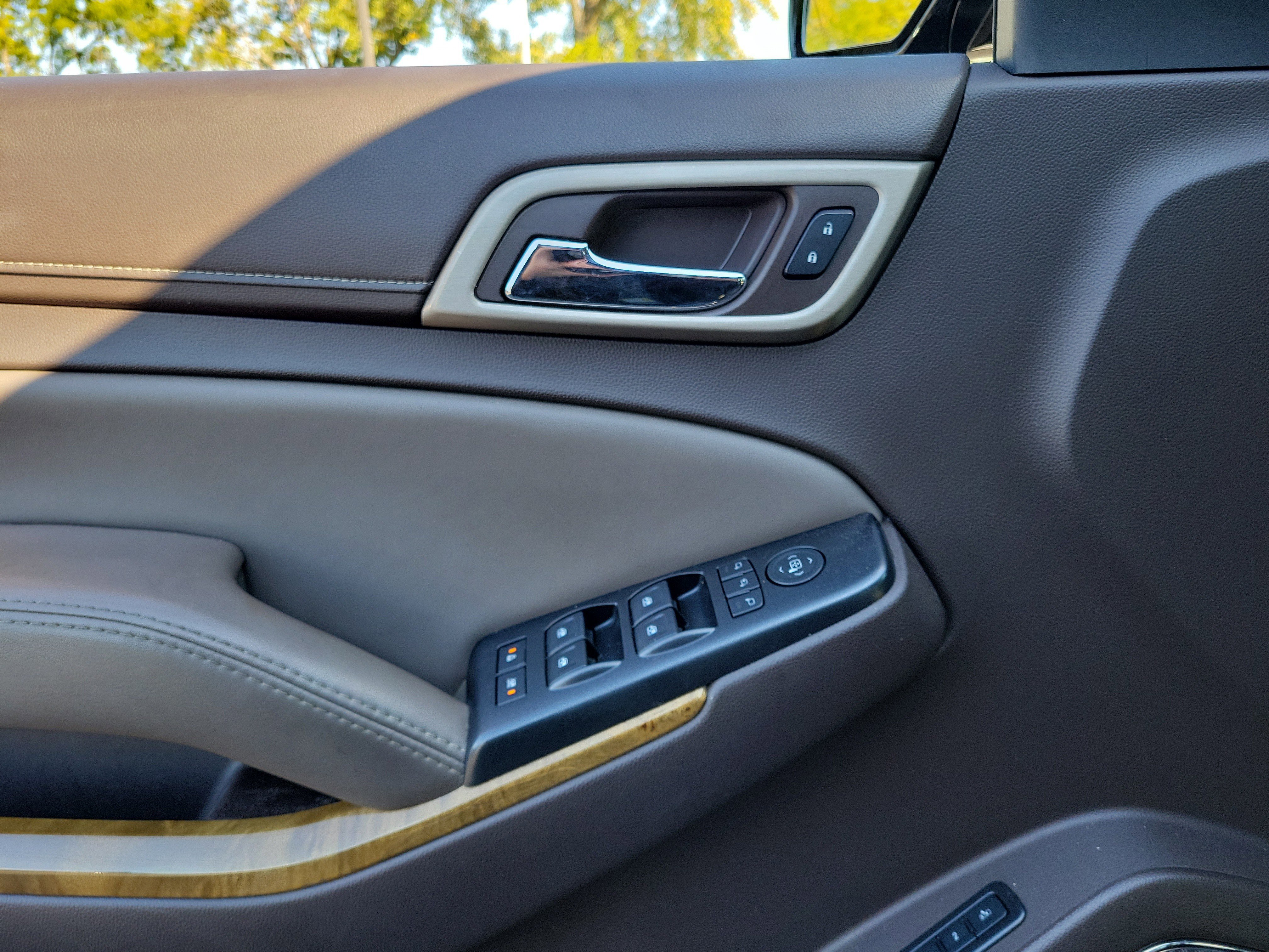 Used 2017 GMC Yukon XL Denali w/ Open Road Package image 17