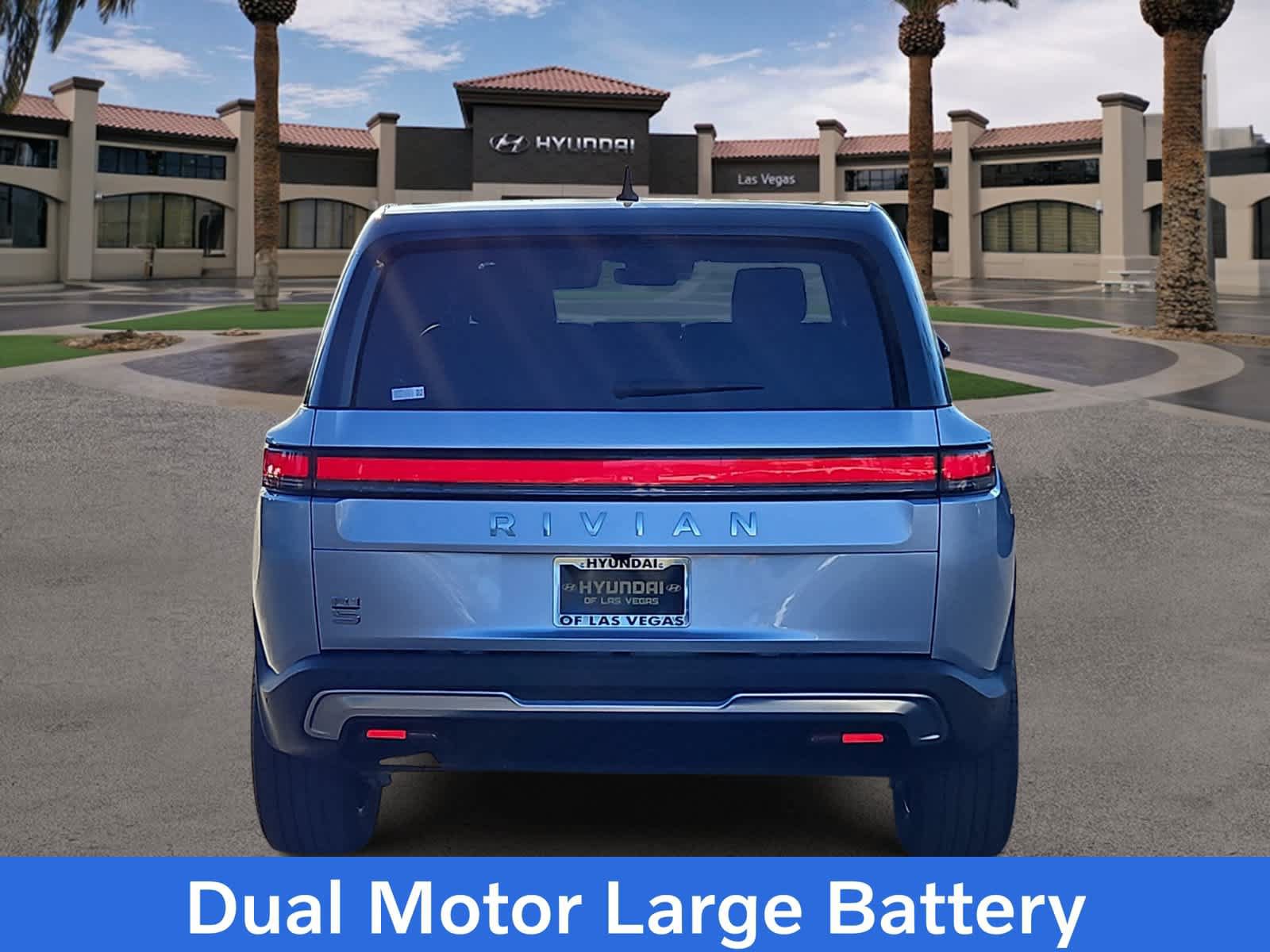 Used 2025 Rivian R1S Adventure Dual AWD/4WD image 7