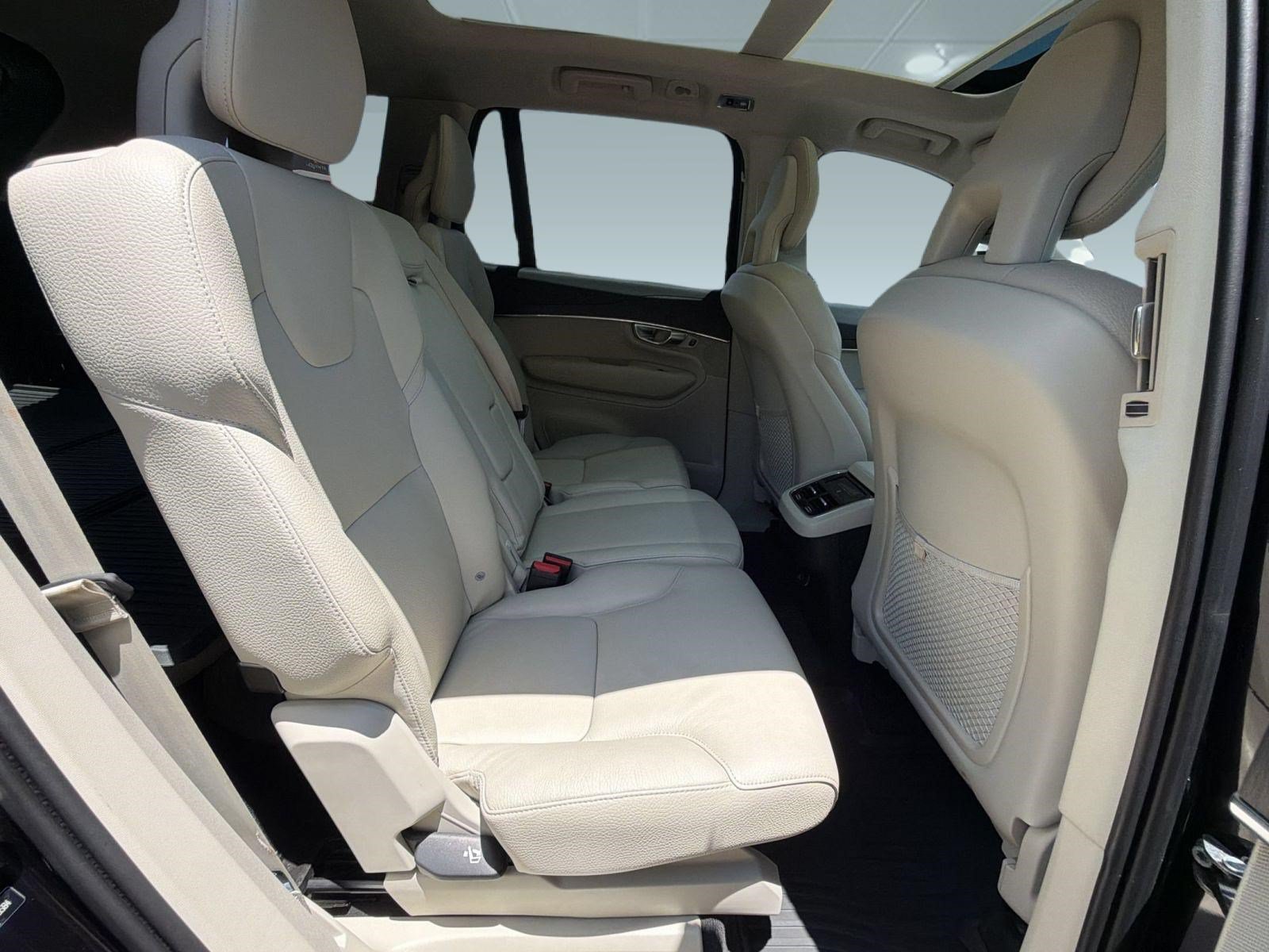 Used 2020 Volvo XC90 T5 Momentum w/ Protection Package Premier FWD image 30