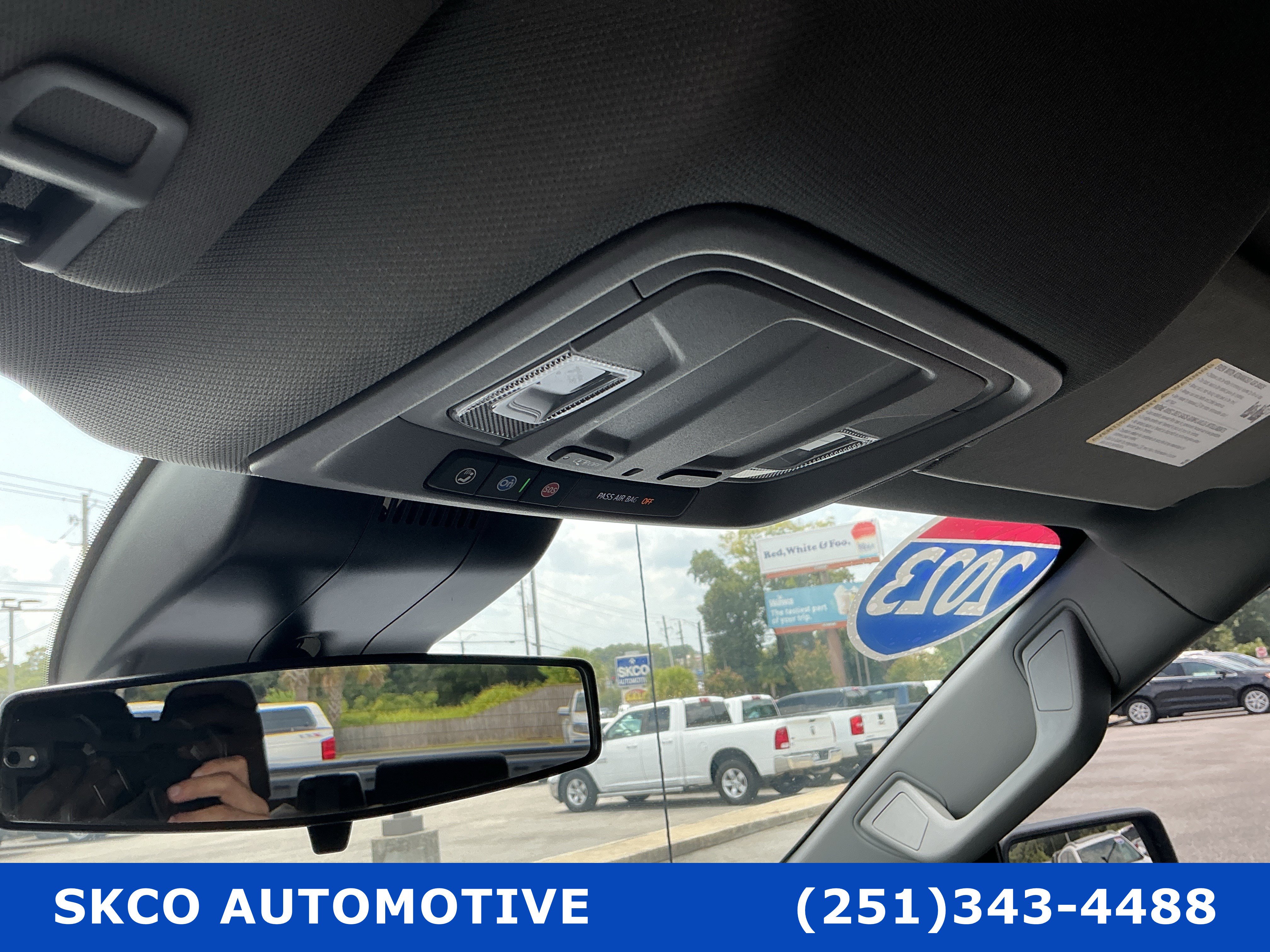 Used 2023 Chevrolet Silverado 1500 LT RWD image 26