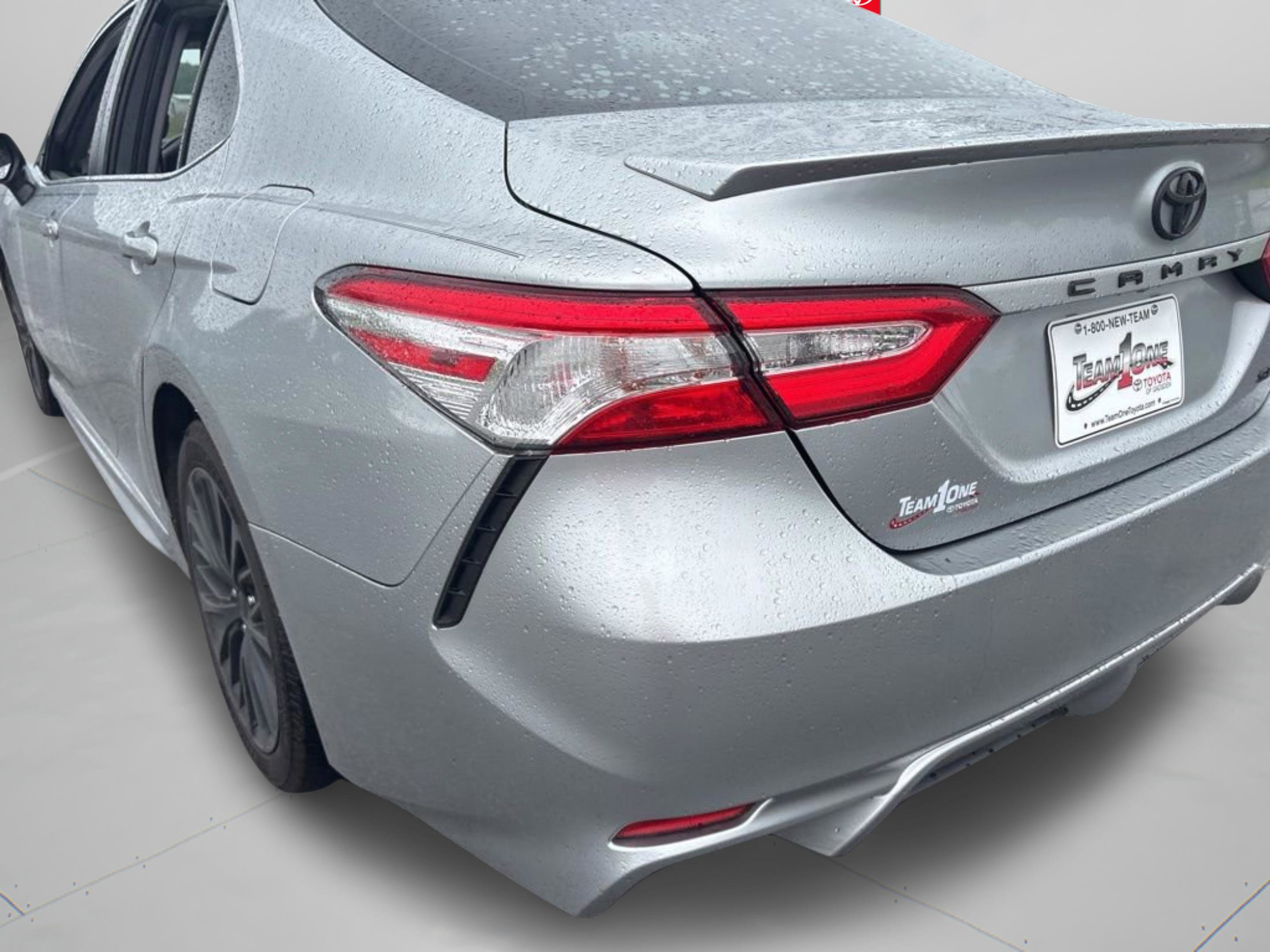 Used 2020 Toyota Camry SE FWD image 33