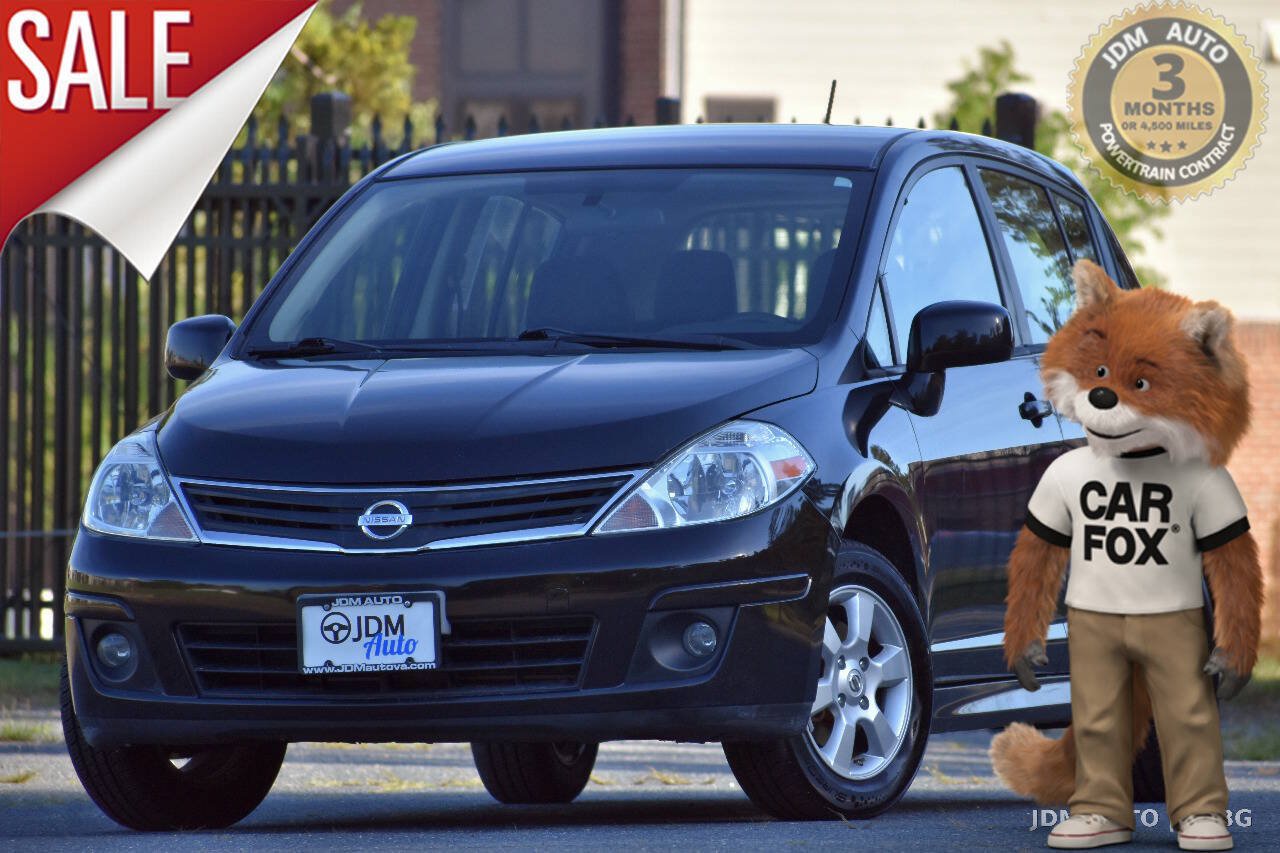 Used 2011 Nissan Versa Hatchback w/ Navigation/Satellite Pkg FWD image 1