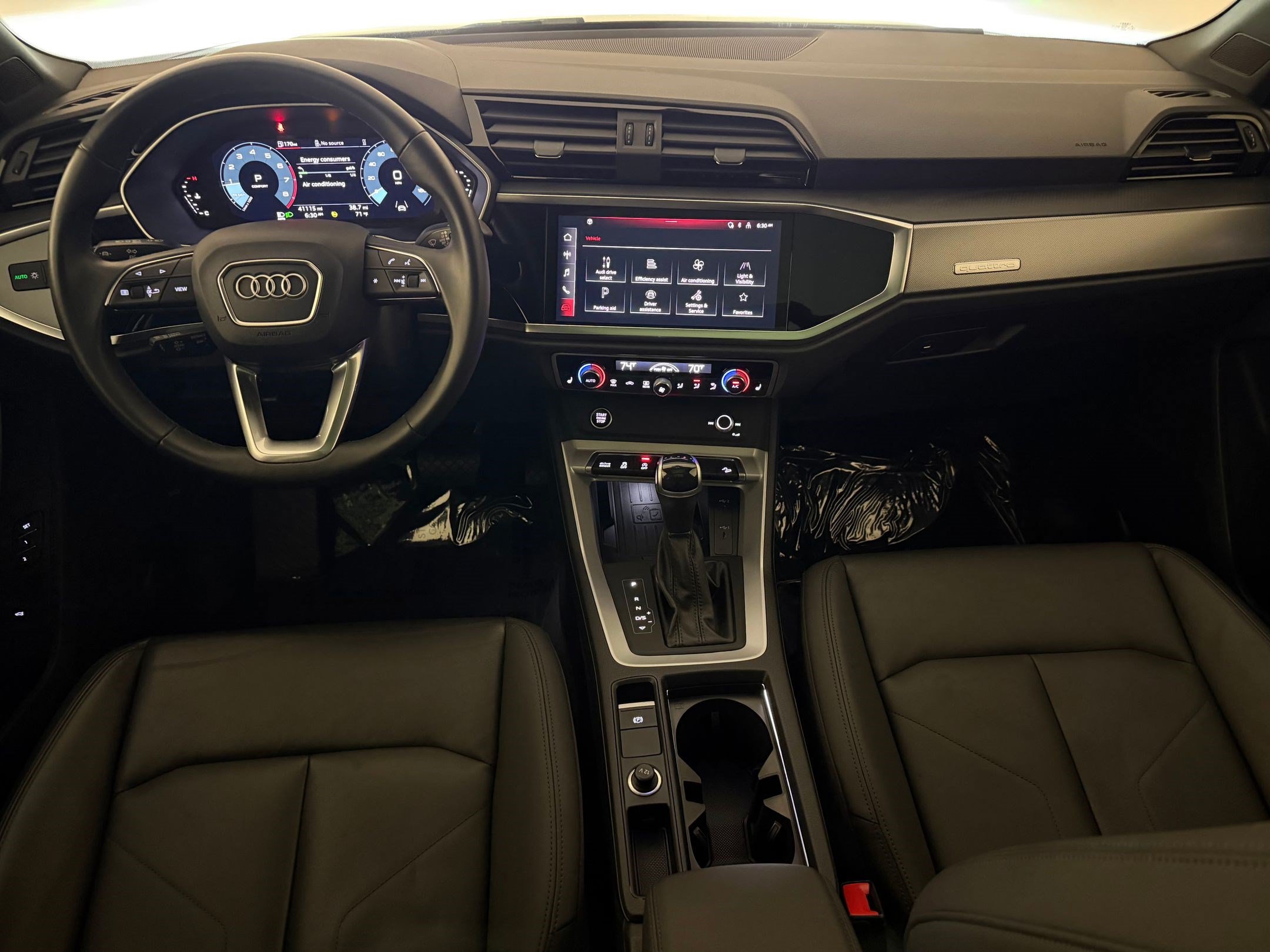 Used 2024 Audi Q3 2.0T Premium w/ Convenience Package AWD/4WD image 16