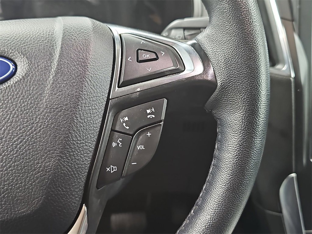 Used 2024 Ford Edge Titanium image 18