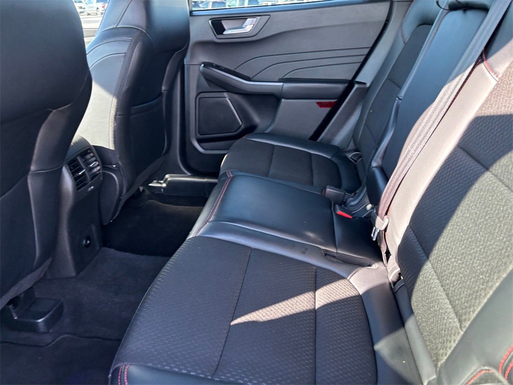 Used 2025 Ford Escape ST-Line image 31
