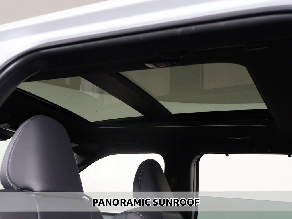 Used 2023 Mitsubishi Outlander SEL Black Edition AWD/4WD image 4