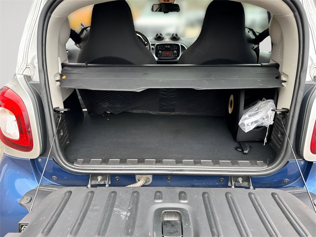 Used 2019 smart fortwo electric drive image 21