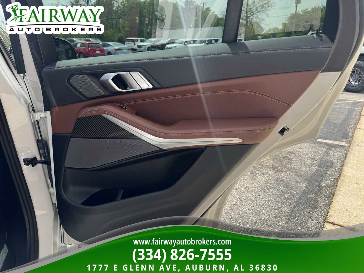 Used 2026 BMW X5 M60i w/ Climate Comfort Package image 32