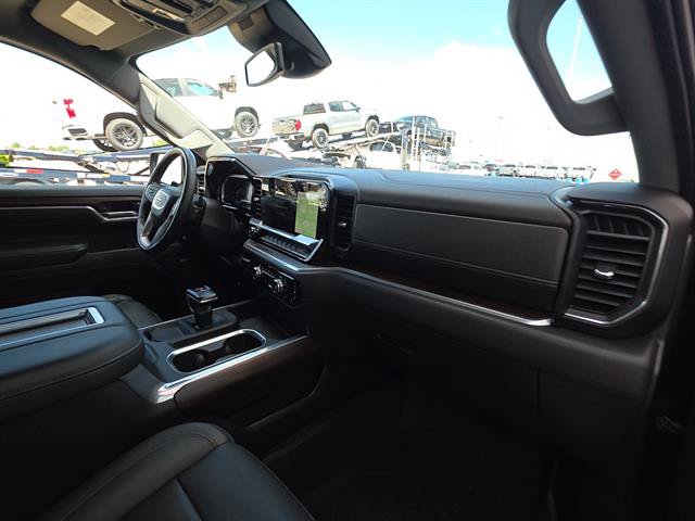 Used 2022 GMC Sierra 1500 SLT AWD/4WD image 11