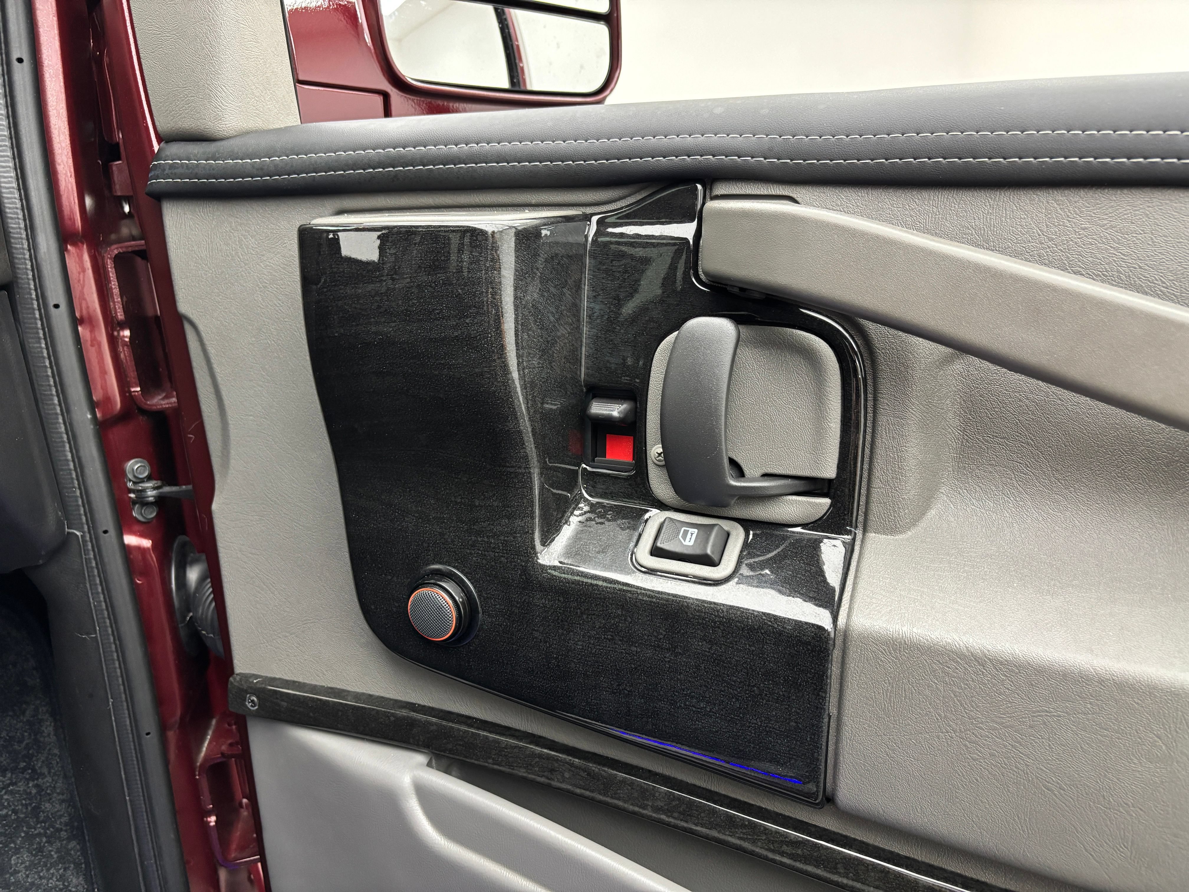 New 2026 GMC Savana 2500 w/ Driver Convenience Package RWD image 23