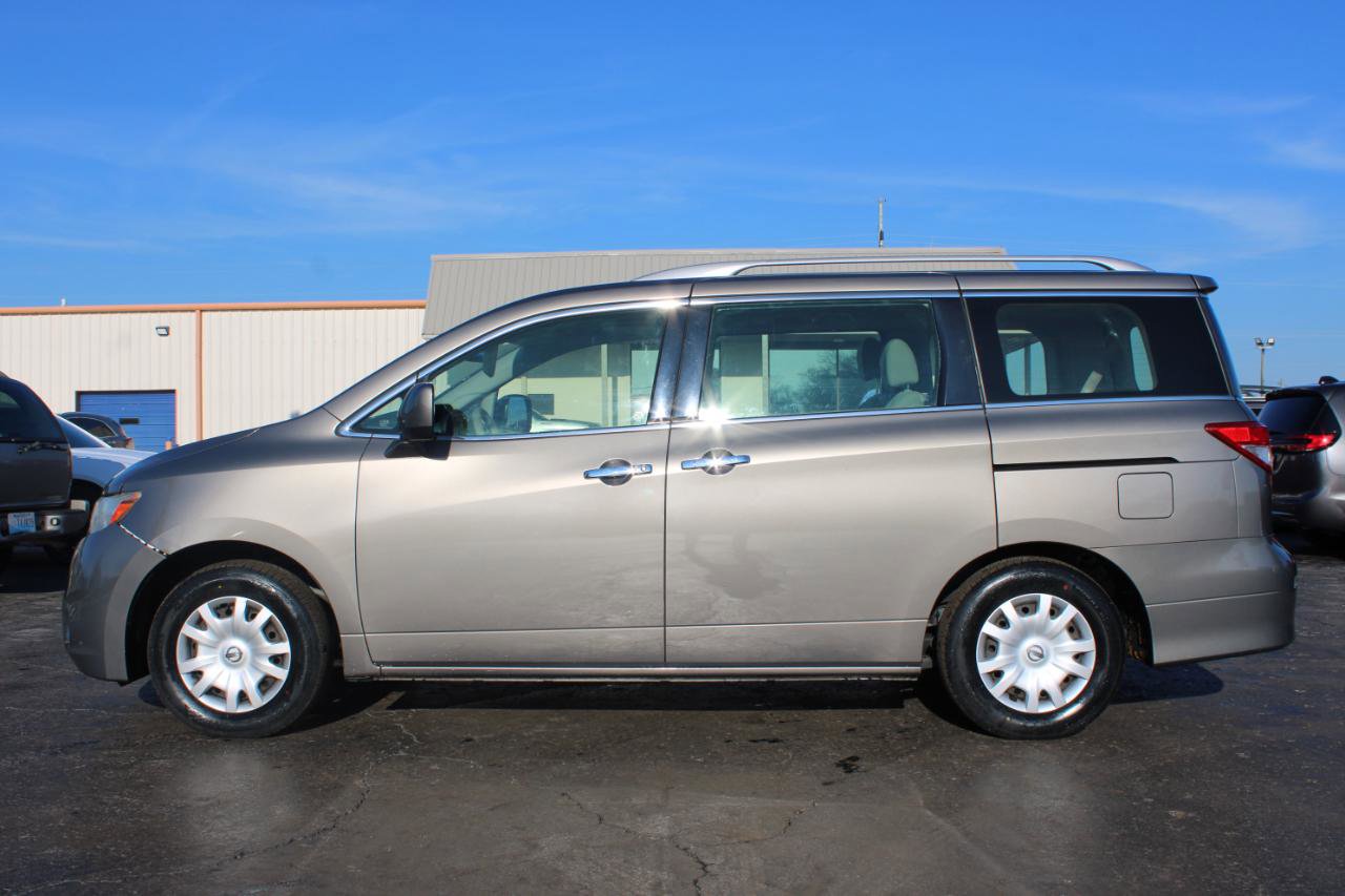 Used 2014 Nissan Quest S image 12