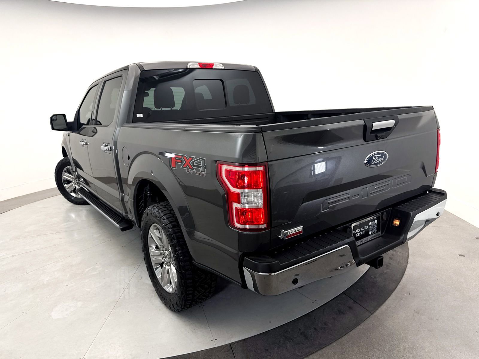 Used 2018 Ford F150 XLT w/ Equipment Group 302A Luxury AWD/4WD image 8