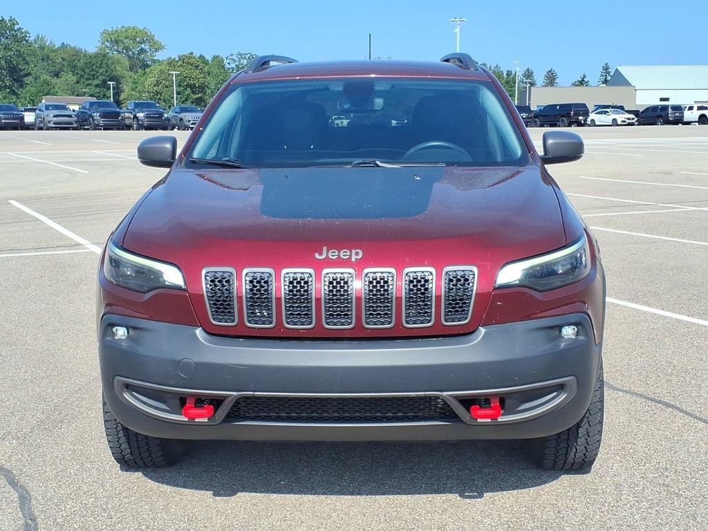 Used 2019 Jeep Cherokee Trailhawk w/ Cold Weather Group AWD/4WD image 2
