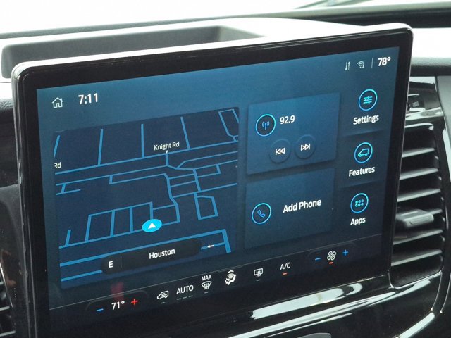 Used 2023 Ford Transit 350 XLT RWD image 11