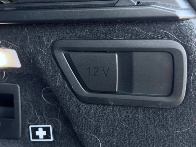 Used 2019 BMW X7 xDrive50i w/ M Sport Package AWD/4WD image 14
