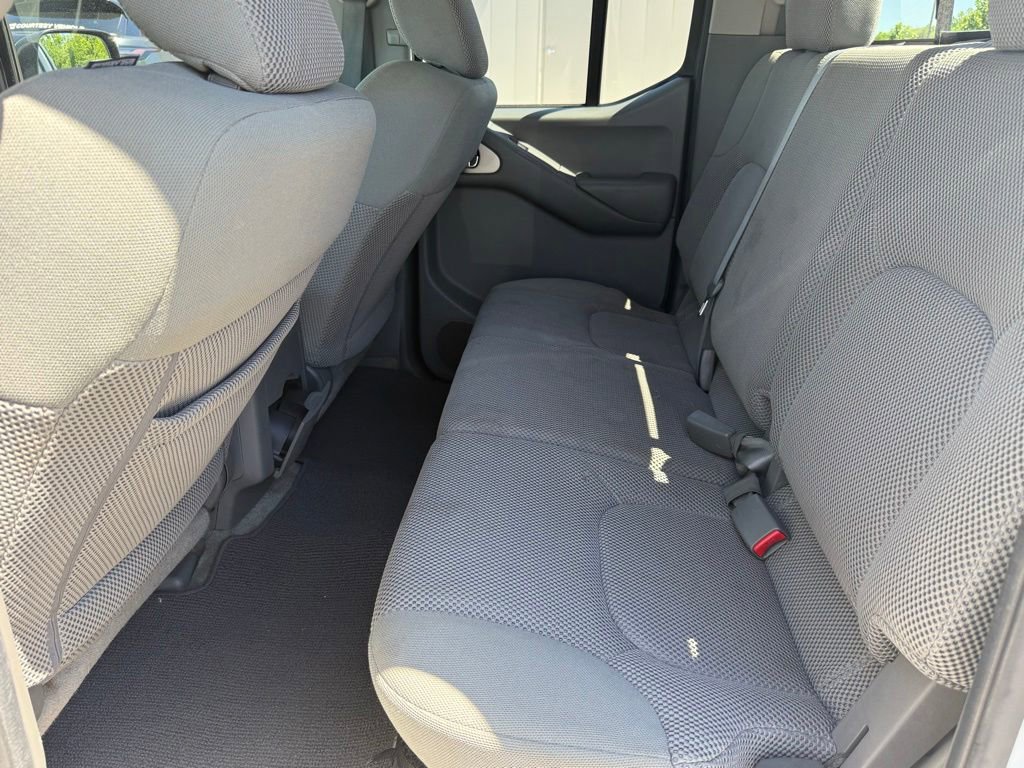 Used 2016 Nissan Frontier SV w/ SV Value Truck Package RWD image 26