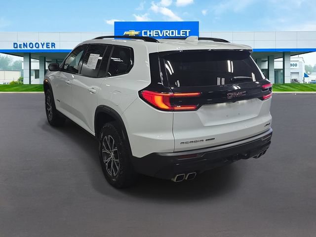 Used 2024 GMC Acadia AT4 w/ Luxury Package AWD/4WD image 11
