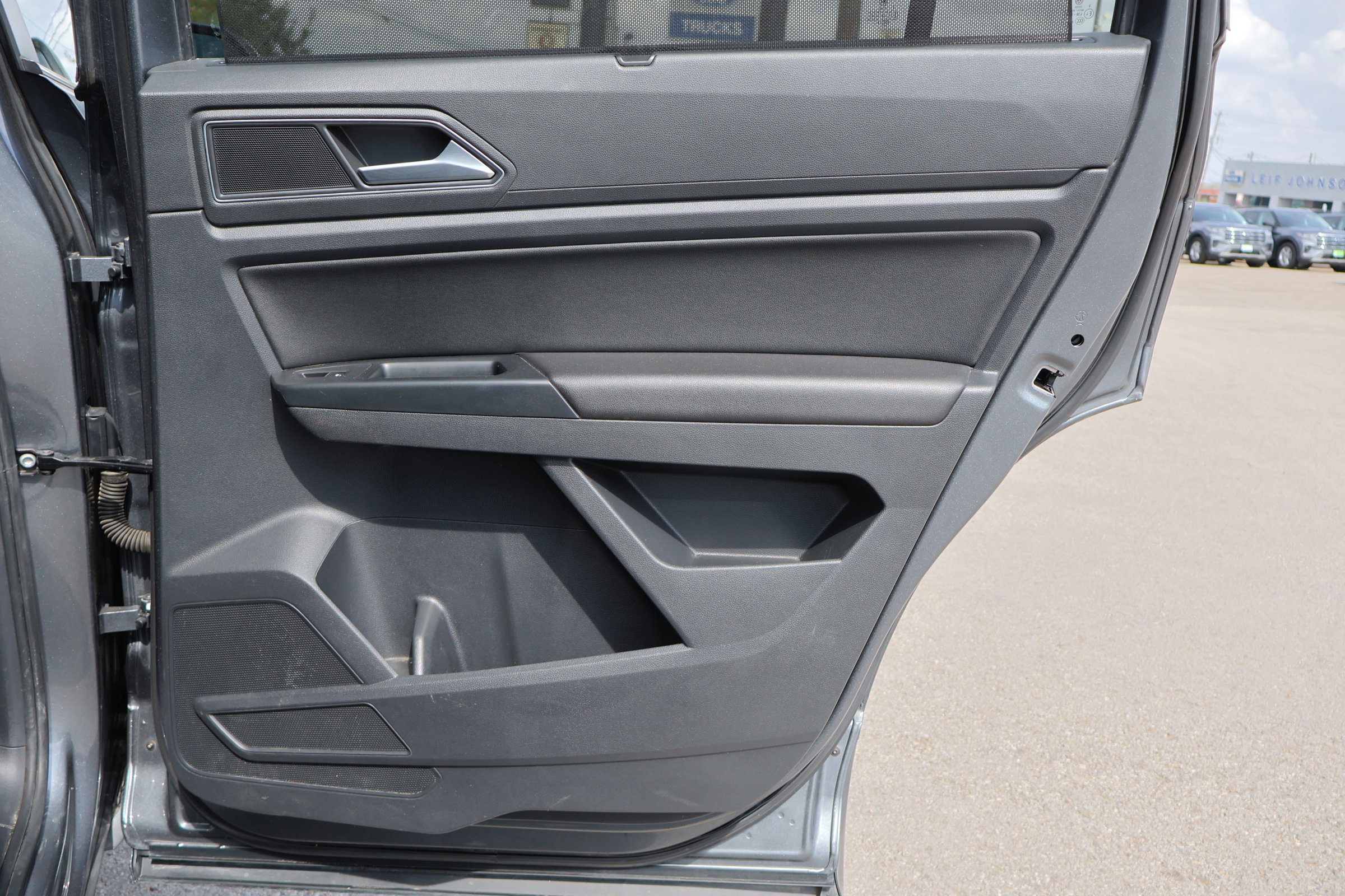 Used 2019 Volkswagen Atlas SEL R-Line image 36