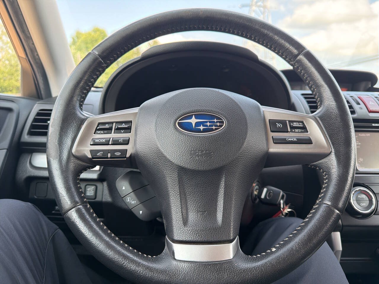 Used 2014 Subaru Forester 2.5i Limited AWD/4WD image 21