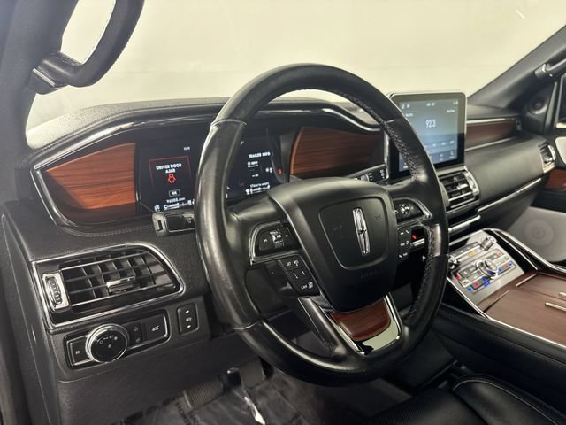 Used 2021 Lincoln Navigator L Reserve AWD/4WD image 24