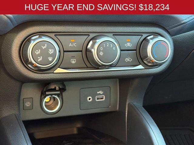 New 2025 Nissan Versa SV w/ Trunk Package FWD image 15