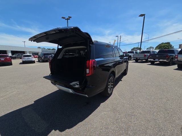 Certified 2025 Ford Expedition Max Platinum image 9