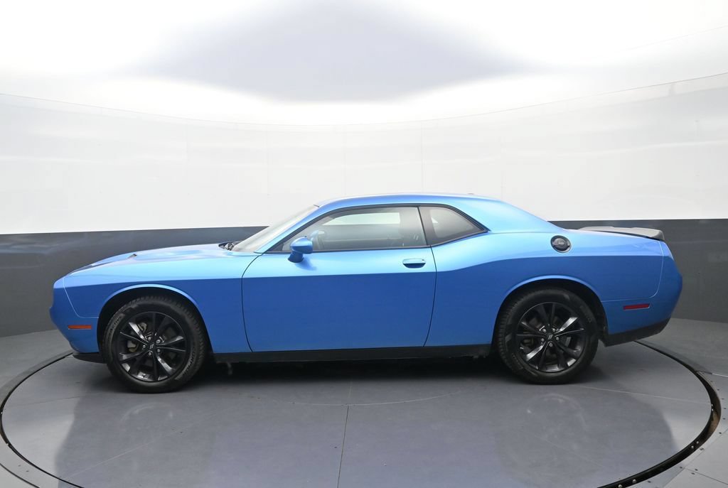 Used 2023 Dodge Challenger SXT w/ Blacktop Package AWD/4WD image 3