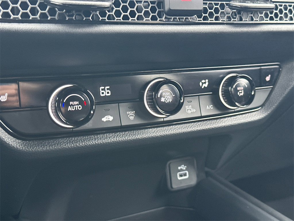 Used 2025 Honda HR-V Sport image 25