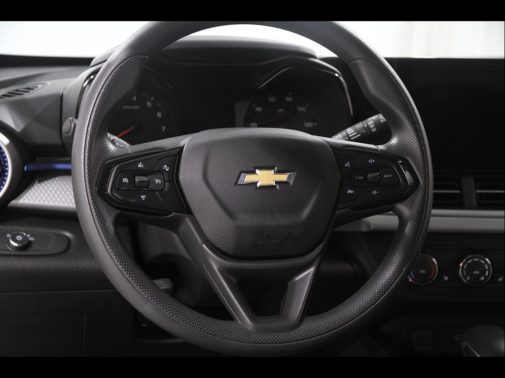 Certified 2024 Chevrolet Trax LS w/ LS Convenience Package FWD image 7
