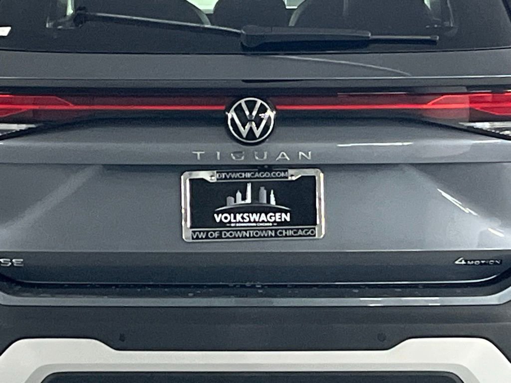 New 2025 Volkswagen Tiguan SE image 35