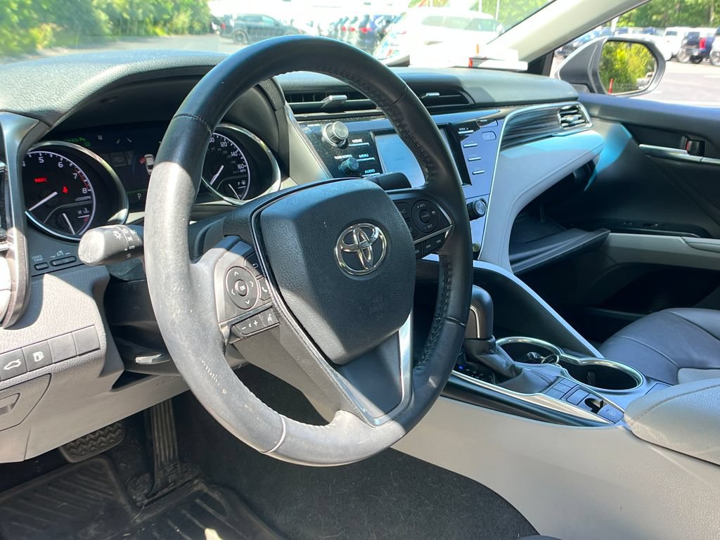 Used 2018 Toyota Camry XLE FWD image 34