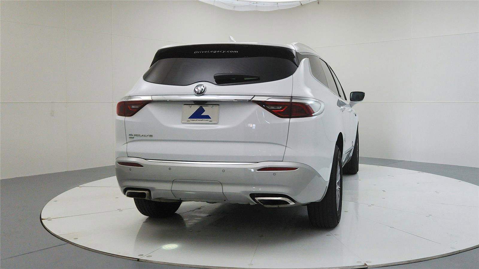 Used 2024 Buick Enclave Premium image 6