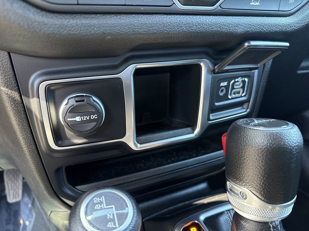 Used 2024 Jeep Gladiator Sport image 30