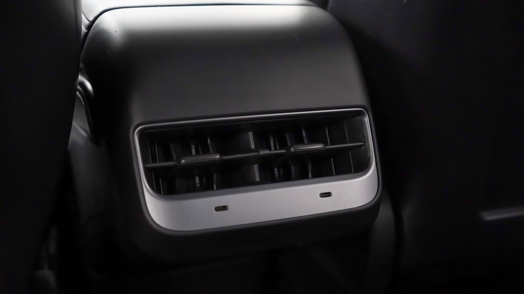 Used 2022 Tesla Model Y Performance image 20