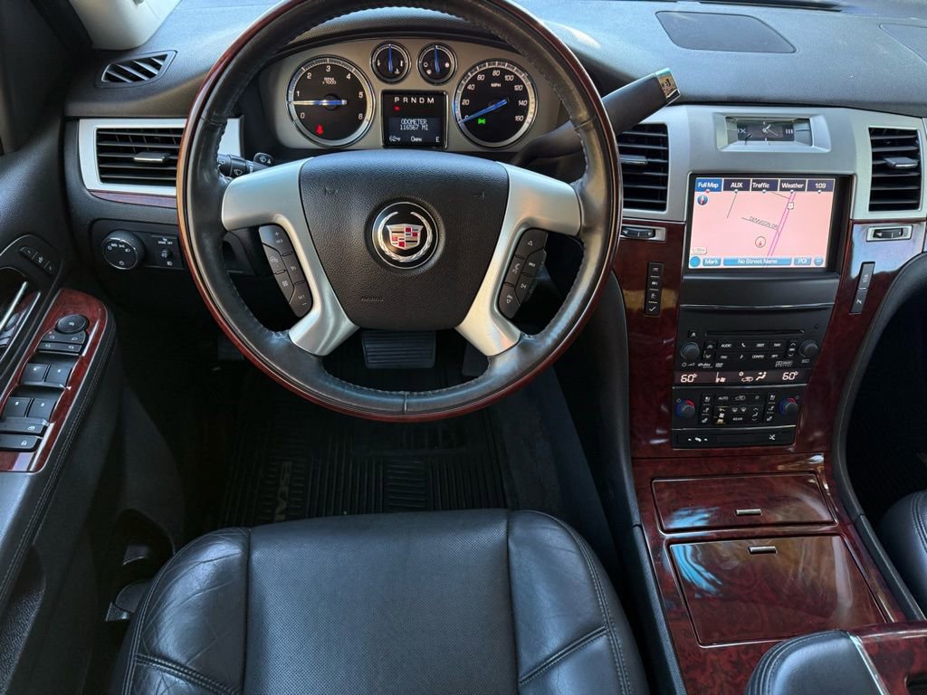 Used 2013 Cadillac Escalade Premium image 9