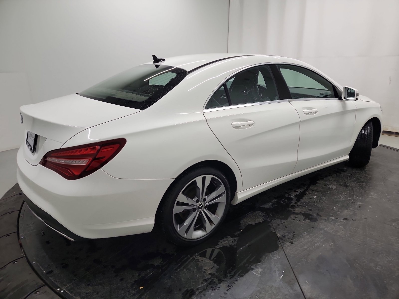 Used 2019 Mercedes-Benz CLA 250 image 9