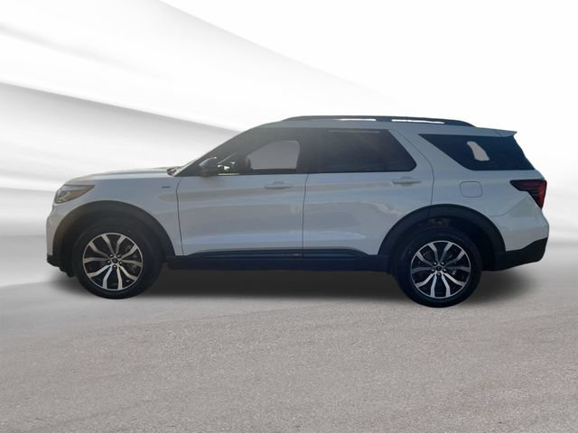 Used 2025 Ford Explorer ST-Line AWD/4WD image 2