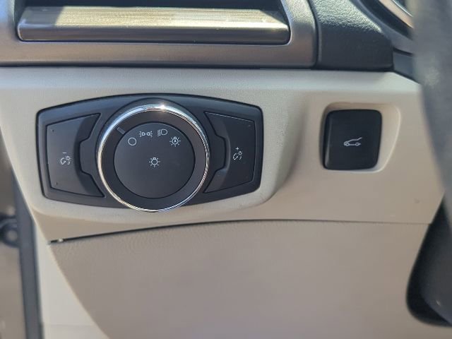 Used 2019 Ford Fusion SEL FWD image 23