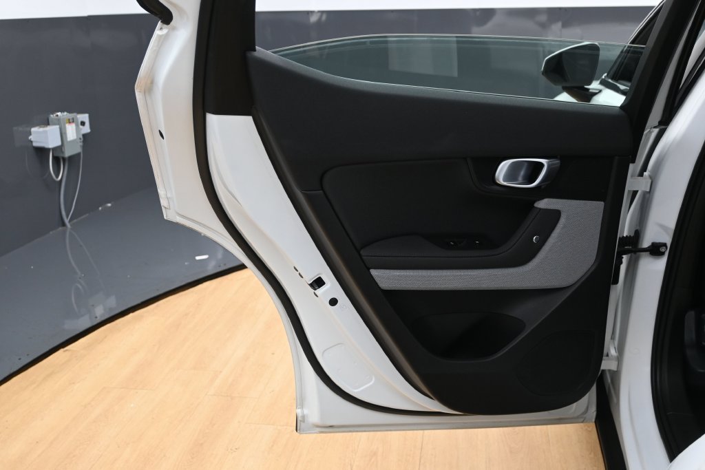 Used 2024 Polestar Polestar 2 AWD/4WD image 30