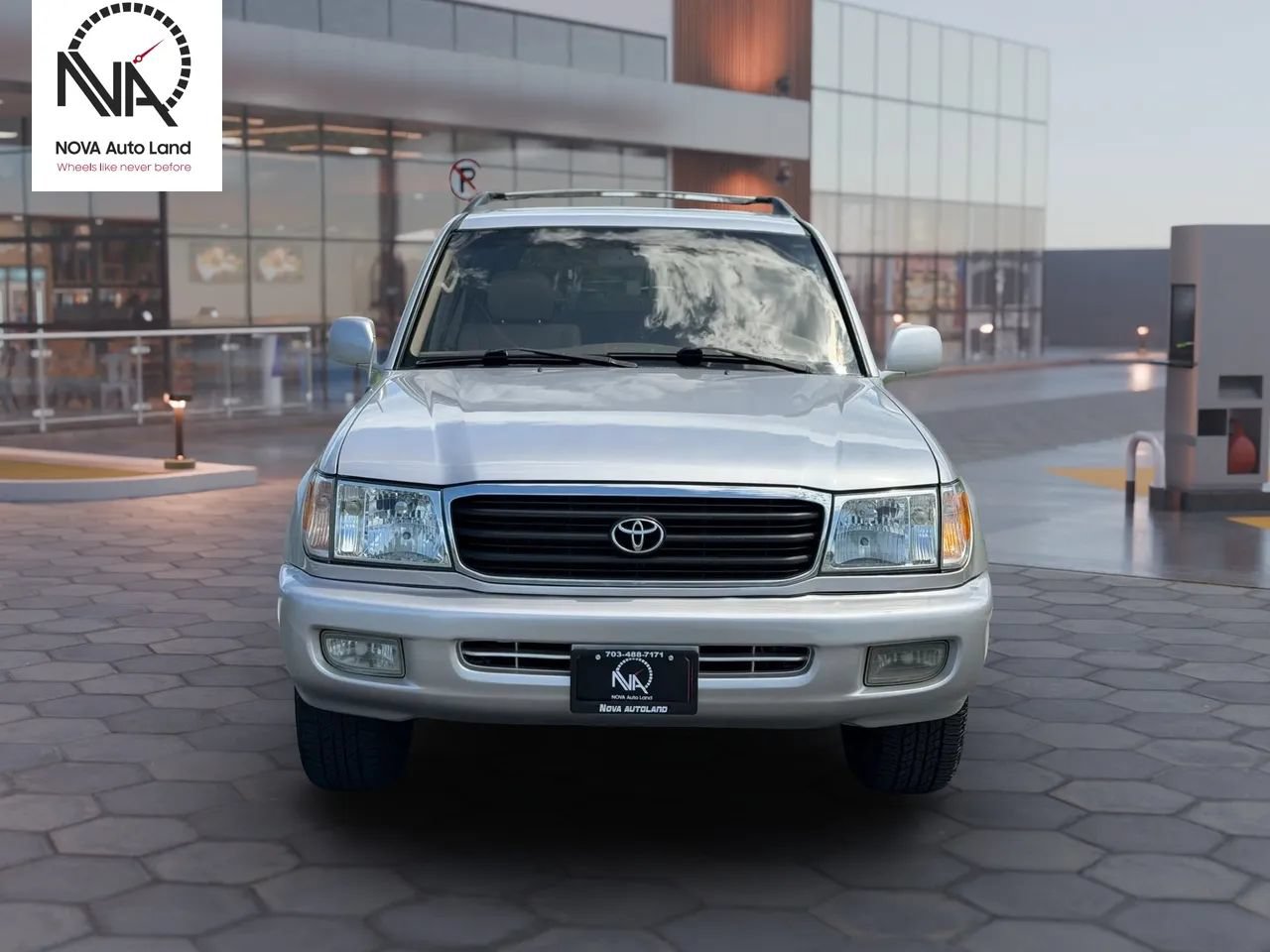 Used 2002 Toyota Land Cruiser AWD/4WD image 4