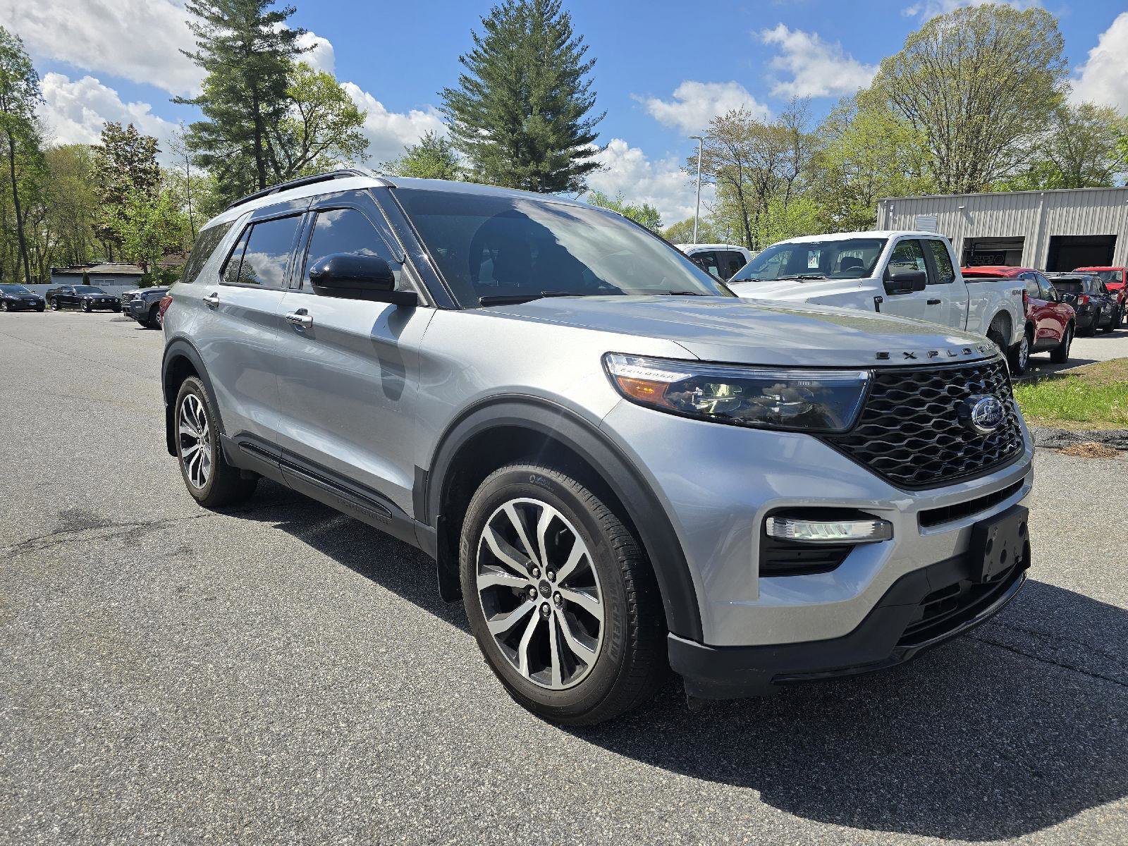 Used 2023 Ford Explorer ST AWD/4WD image 1