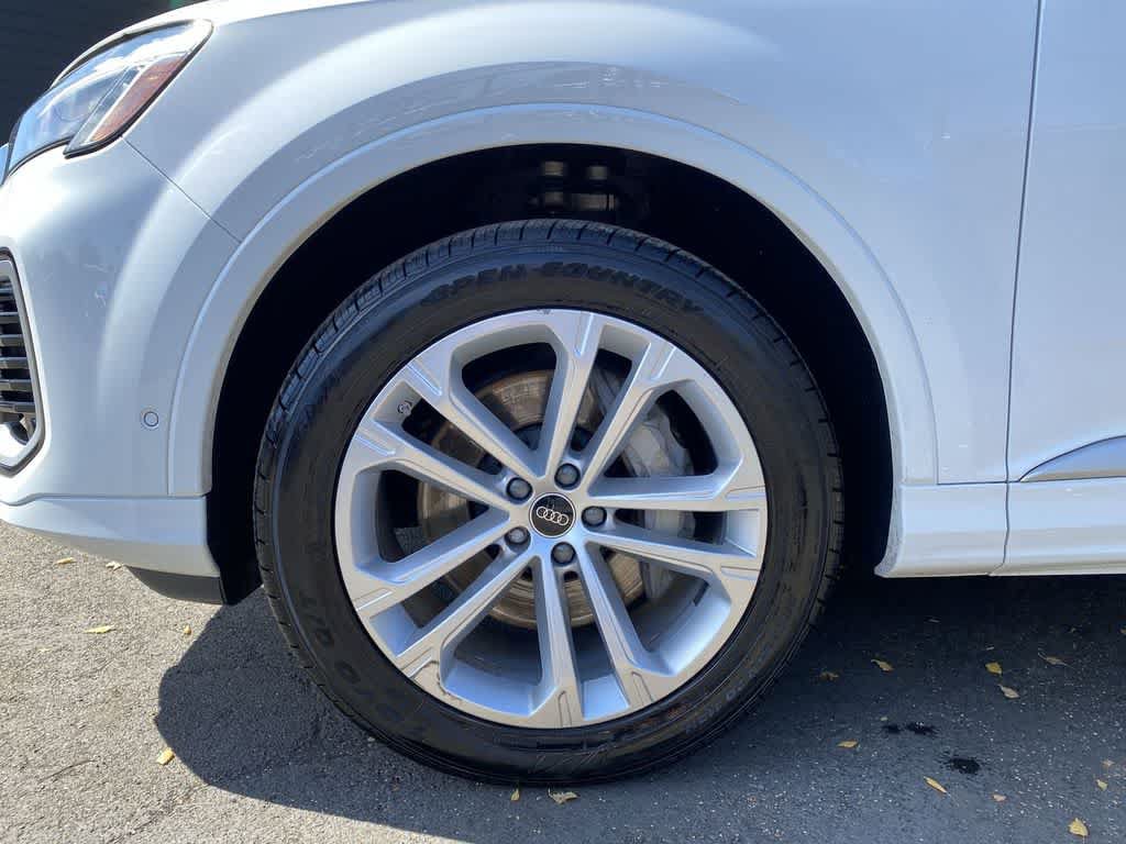 Used 2025 Audi Q7 3.0T Premium Plus AWD/4WD image 11