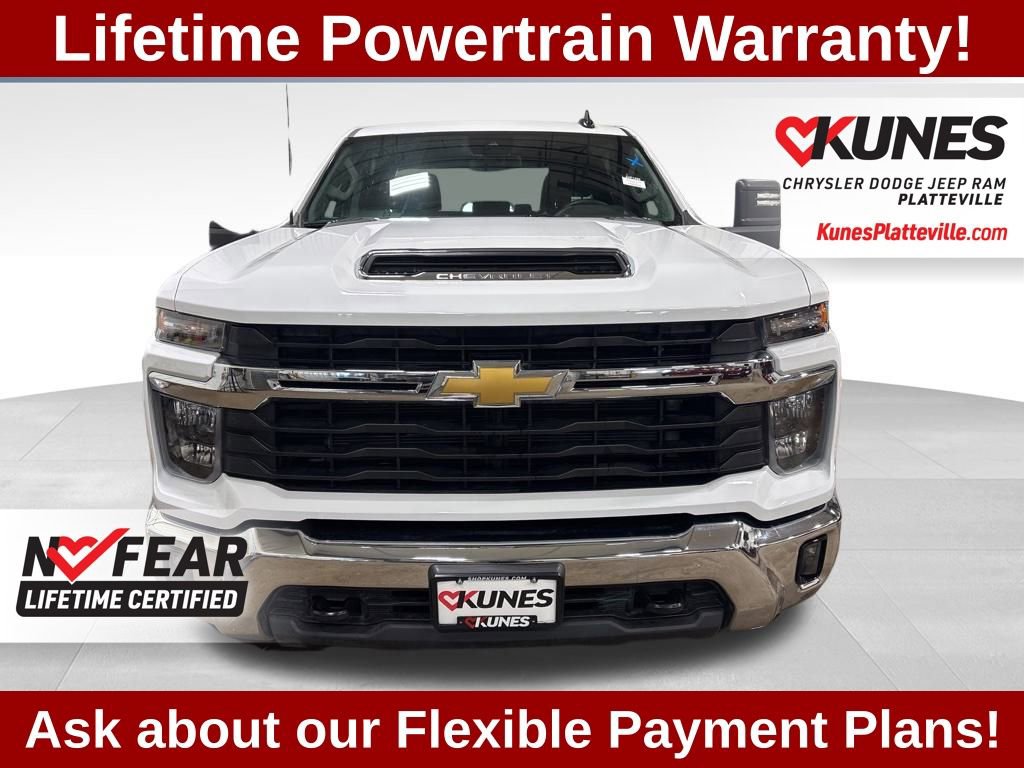 Used 2025 Chevrolet Silverado 2500 LT w/ Convenience Package image 3